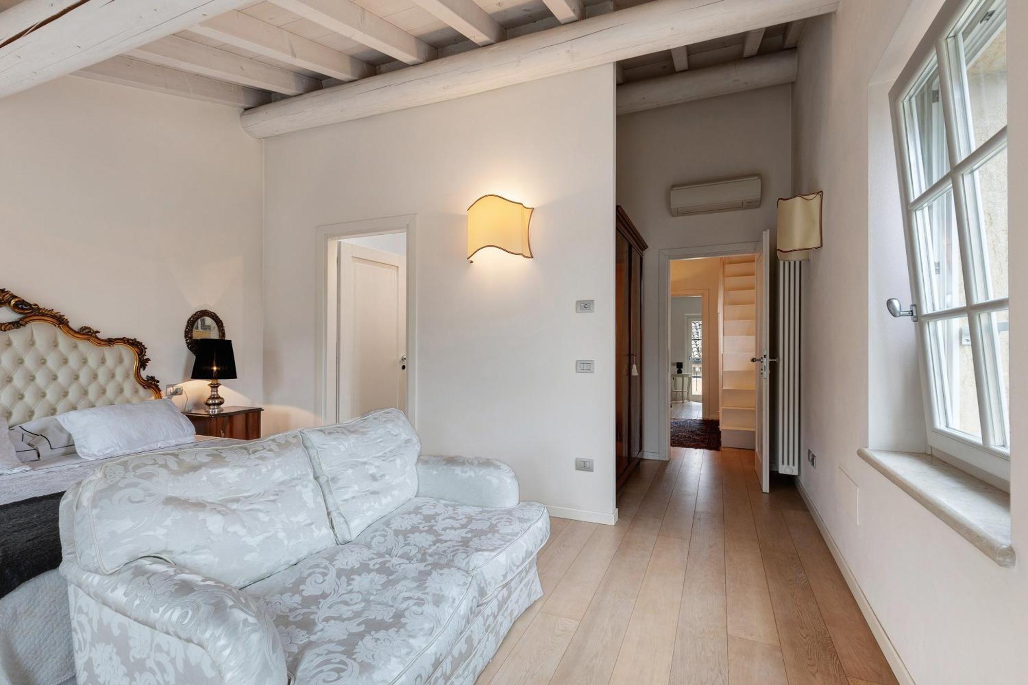 New Romeo E Giulietta Loft *